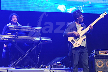 Eric Lewis a Richard Bona © Patrick Španko
