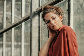 Luisa Sobral, archív