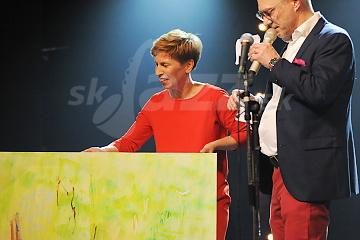 Riitta s obrazom Occur © Patrick Španko