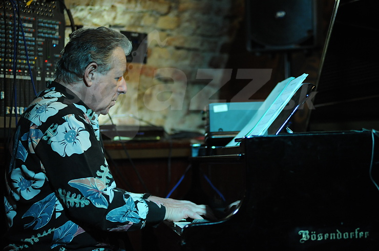 tz Pauer, Benny Golson Quartet, Jazzland club Vienna 2010 © Patrick Španko