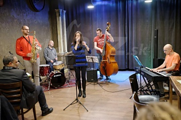 Miles White a Pavol LItauszki a Mirka Kolštromová a Trio © Andrej Mann