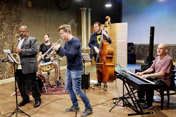 Miles White a Jakub Valíček a Matej Korbelič a Juraj s Gabom © Andrej Mann