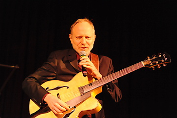 Matúš spomína ... © Patrick Španko