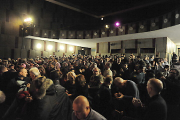 Preplnená sála kina Scala © Patrick Španko