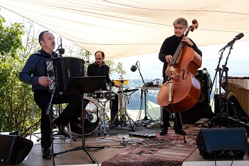 Renaud Garcia-Fons Trio © Peter Purgar