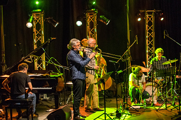 Ziv Taubenfeld's FULL SUN © Helena Herzánová