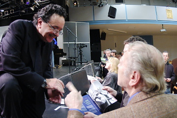 ... pri rozdávaní autogramov © Patrick Španko