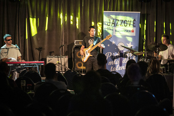 Peter Tomi Trio © Viktor Hlavatovič