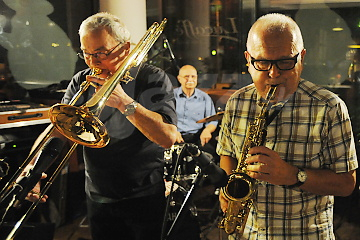 BA: Traditional Club Revival a Peter Lipa !!!