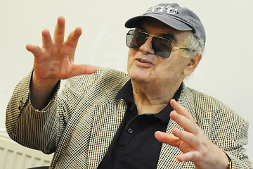Klavirista a skladateľ Béla Szakcsi Lakatos !!!