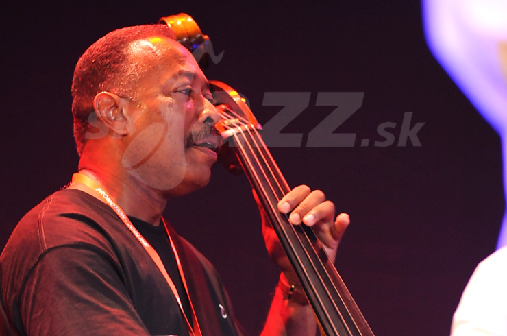 Kontrabasista Lee Smith !!!