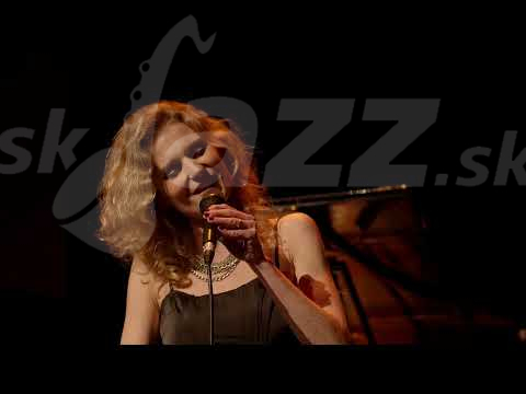 Dánsko - Mia Knop Jacobsen !!!